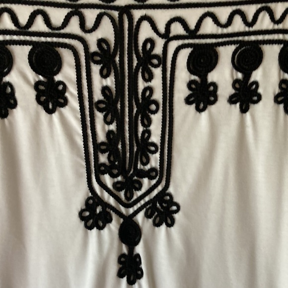 NWOT black and white braid embellished blouse - Picture 6 of 6